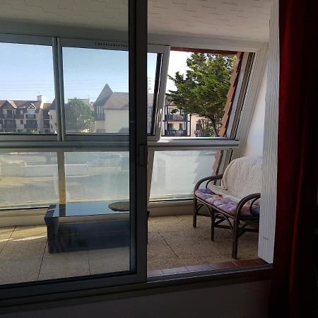 studio front de mer Appartement Ouistreham Buitenkant foto