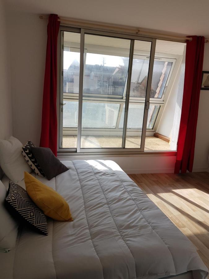 studio front de mer Appartement Ouistreham Buitenkant foto